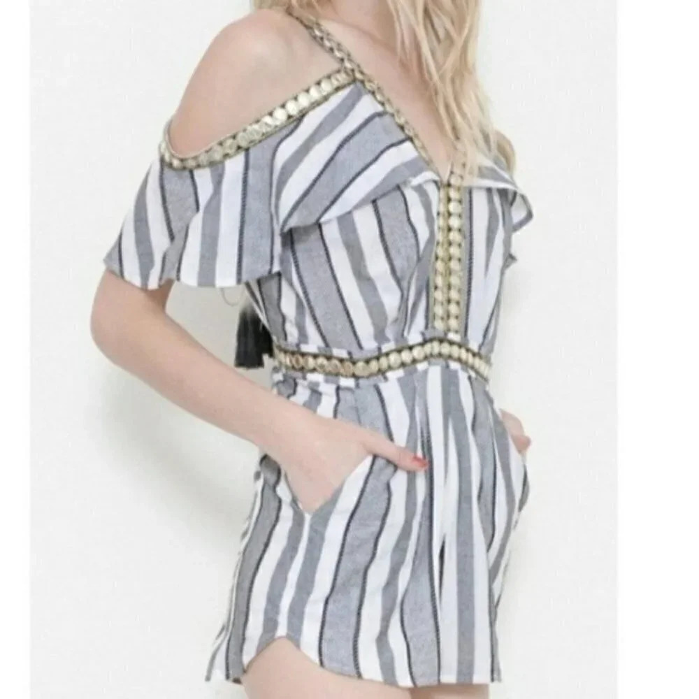 Striped Print Romper - Picture 3 of 5